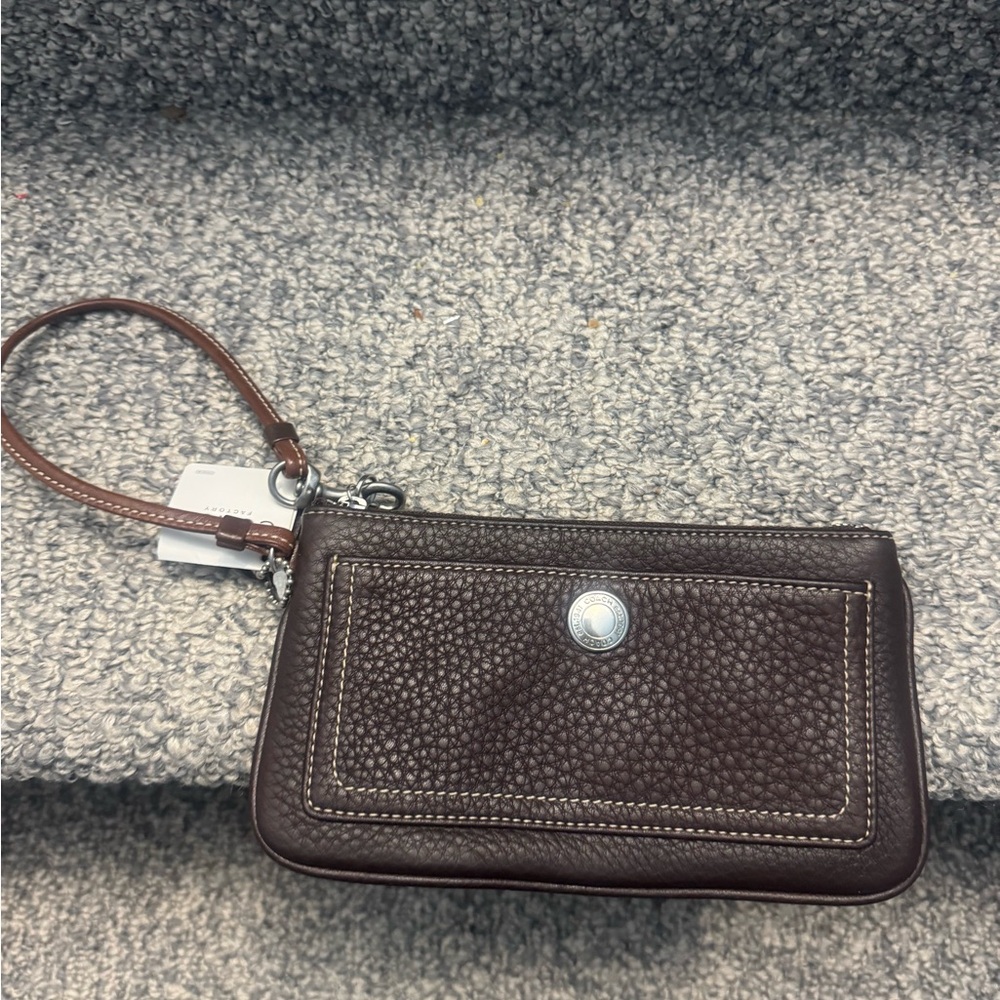 COACH factory pebble Leather Wristlet